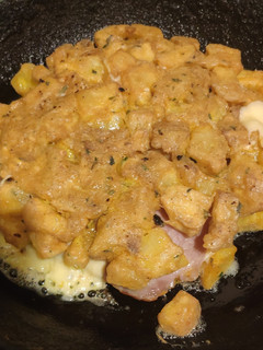 Una foto de Mi primer tortilla de papa rellena