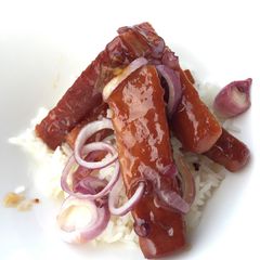 A picture of Spam And Onion In Plum Sauce.