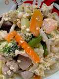 ราดหน้าอกไก่ กุ้ง