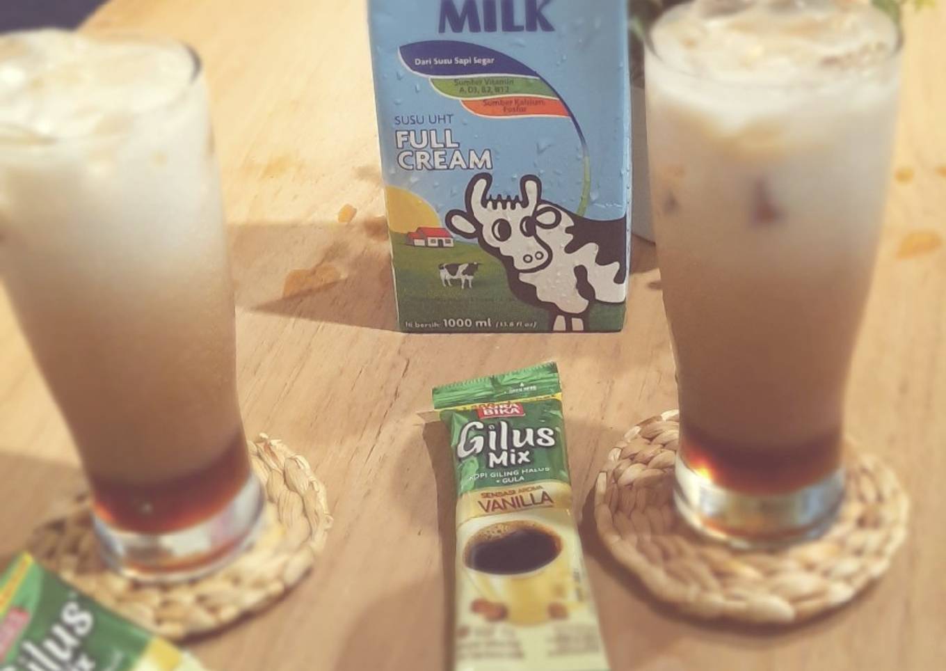 Es kopi susu gula aren (kopi janji jiwa KW🤭)