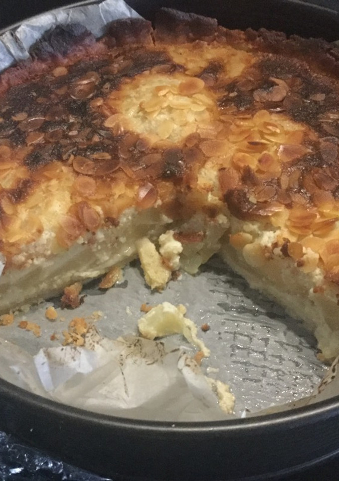 Una foto de Tarta de peras y crema de almendra (tarte bourdaloue)