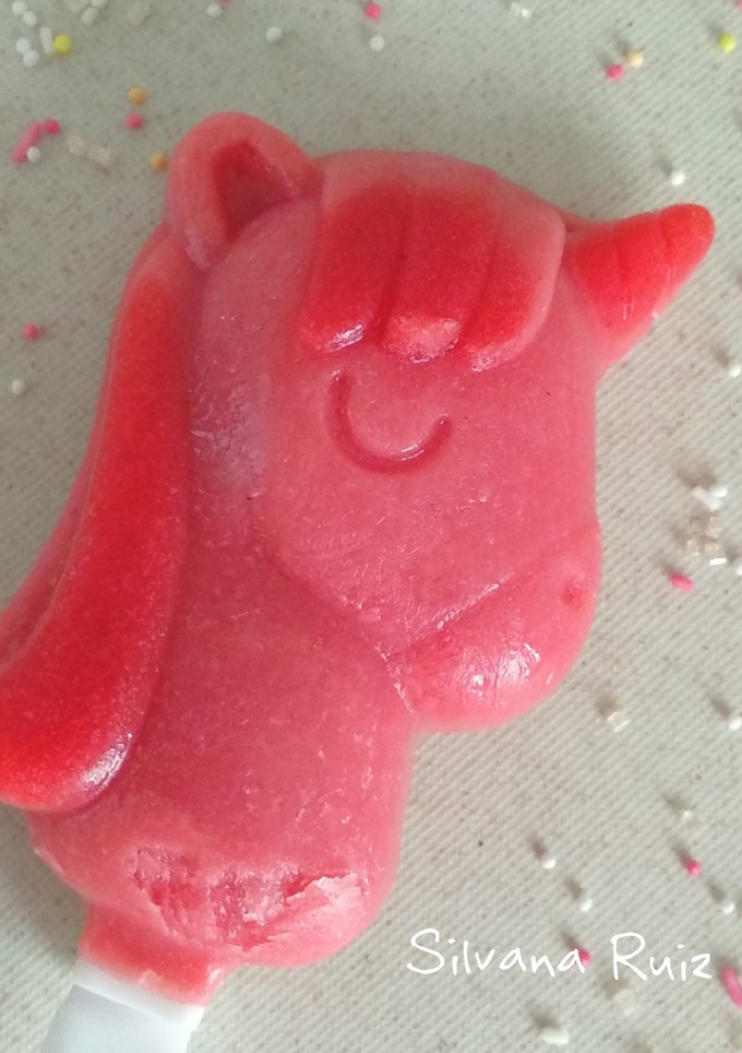 Una foto de 106.🍨Unicornios🦄helados de fresa y yogur🍓🍶
