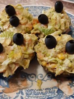 Una foto de Aguacates rellenos