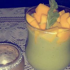 A picture of #summer. spinach mango smoothie.