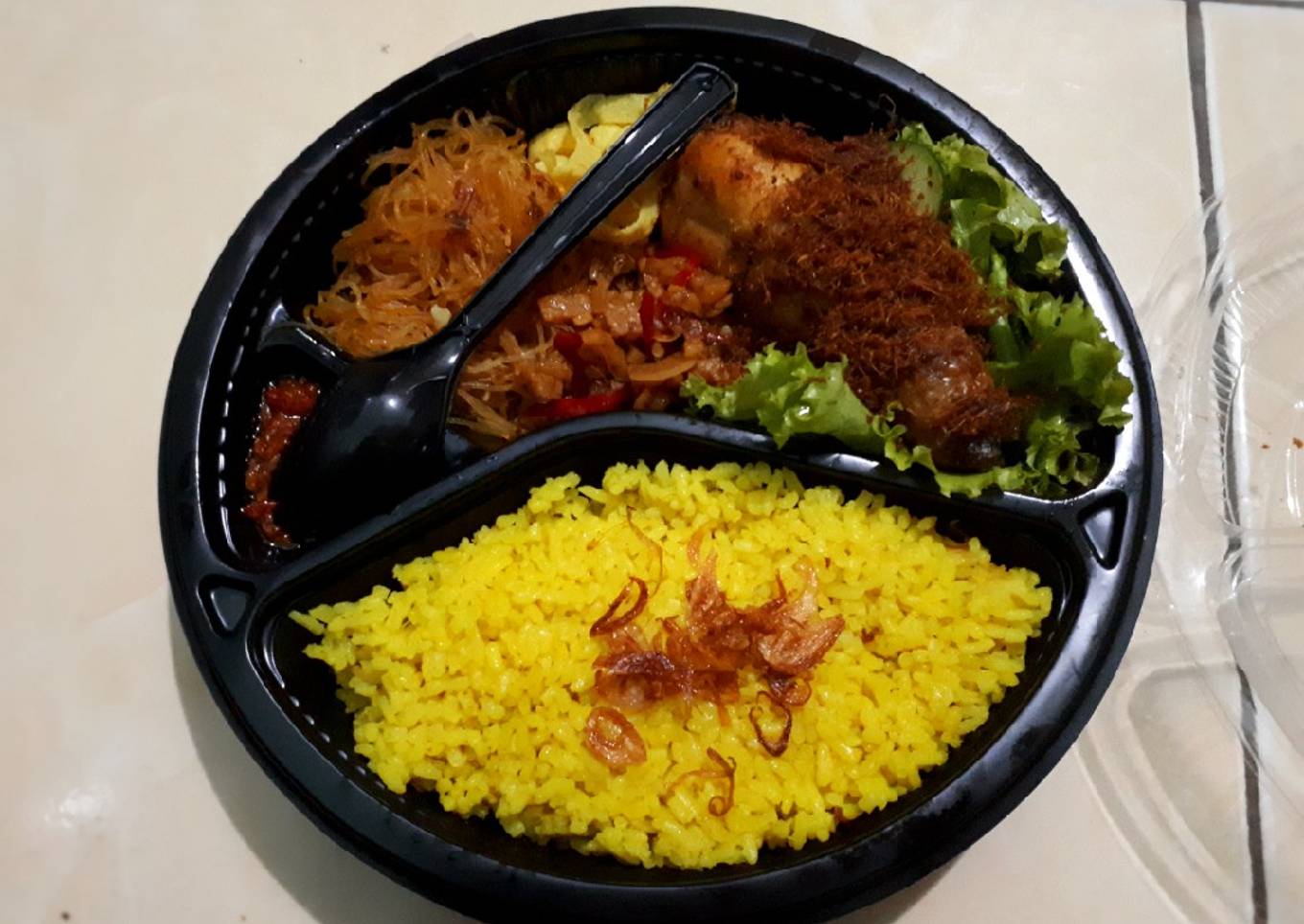 Nasi kuning Gurih