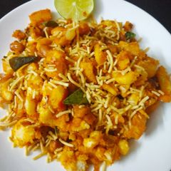 A picture of Bread poha.