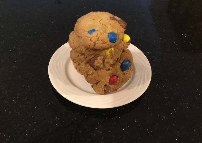Easiest Way to Make Favorite Mega Caramel N&M Chovolate Chunk Cookies
