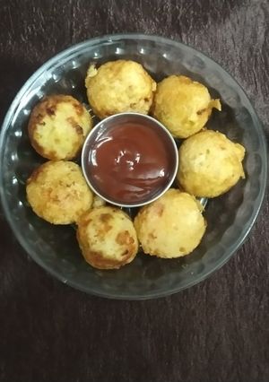 સોજી ના અપ્પમ (Sooji Aapam Recipe In Gujarati) રેસીપી મુખ્ય ફોટો