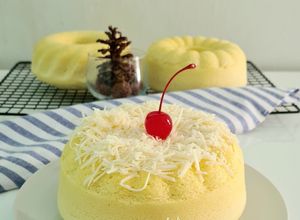 Foto resep Bolu Kukus enak, lembut dan moist. Simple Takaran Sendok...!