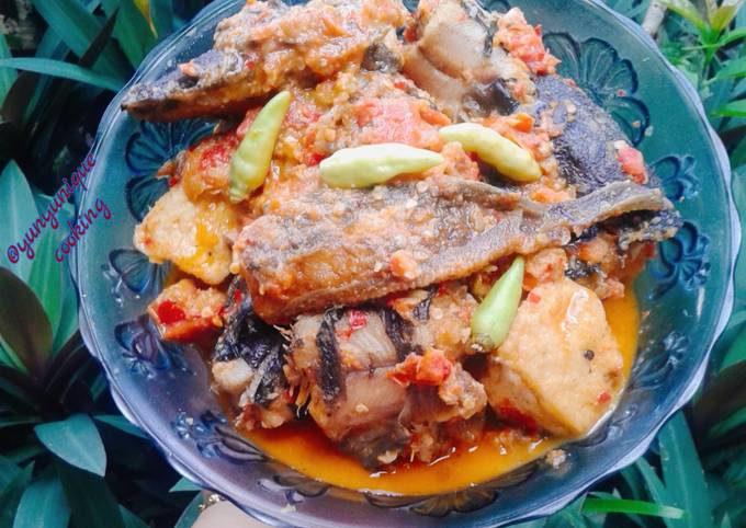 Resep Lele Bumbu Rujak Bumer Oleh Yun Yunique Cookpad