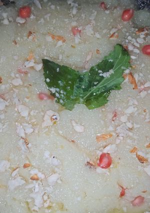 A picture of Sooji shira Halwa.
