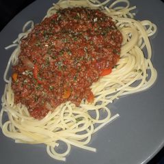 A picture of Spaghetti Bolognese.