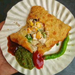 A picture of Pizza samosa.