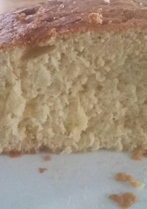 Una foto de Budín de chocolate blanco y vainilla 🍰 fácil 😍