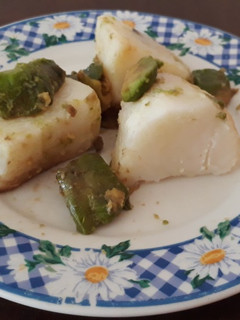 Una foto de Ensalada simple papas y palta
