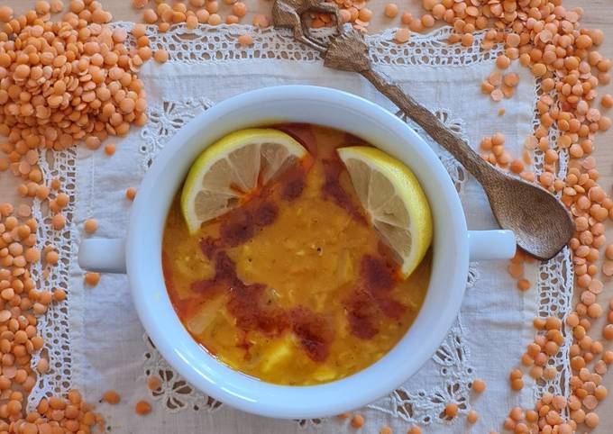 Sopa de lentejas turcas ?? Sopa turca de lentejas ?? Receta de Mate  Amargo??- Cookpad