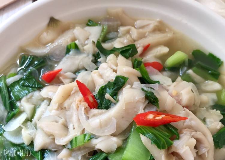 Proses Menyiapkan Tumis Jamur Tiram yang Menggugah Selera