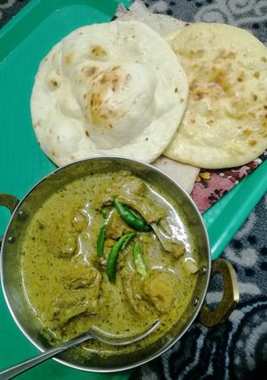 A picture of Naan.