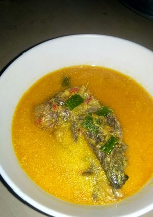 Foto resep Ikan tongkol kuning santan ala ezot