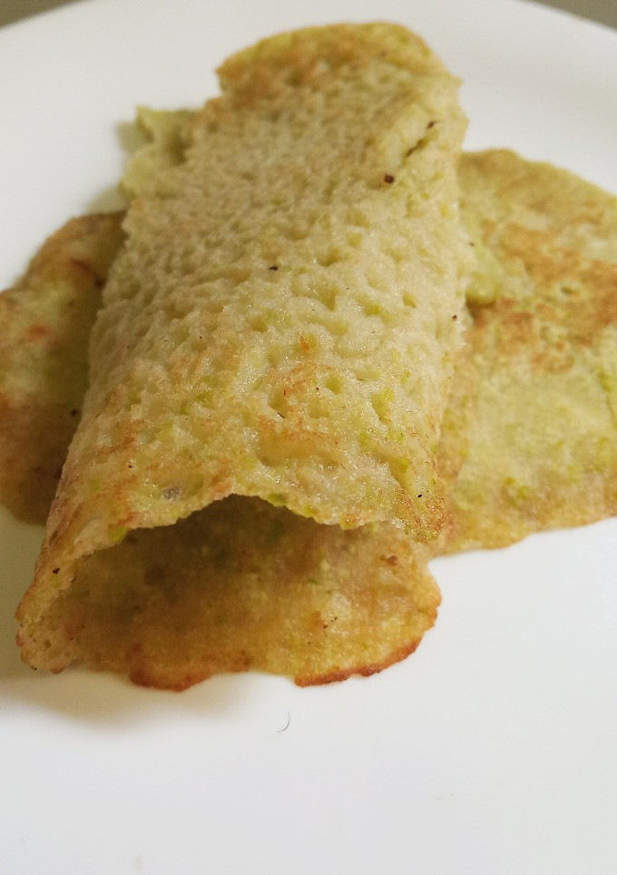 Una foto de Panqueques filosóficos con "descartes" de masa madre sin gluten y veganos