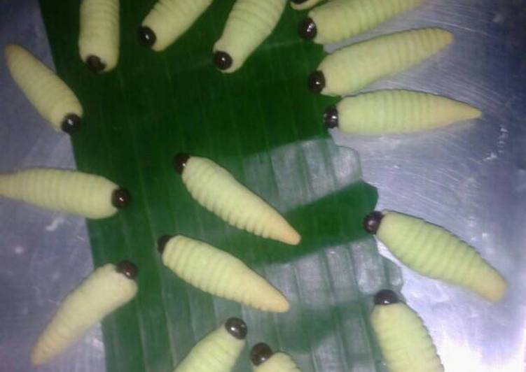 Bagaimana Membuat Kue Kering Caterpillar/Ulat pohon pisang tanpa mixer, simpel Anti Gagal