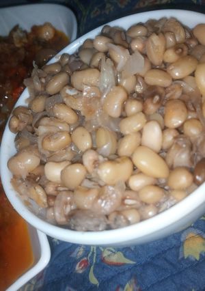 A picture of Cooked beans (ewa woro).