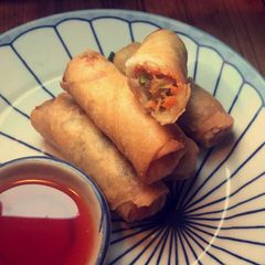 A picture of Chinese roll.