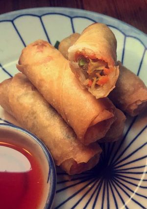 A picture of Chinese roll.
