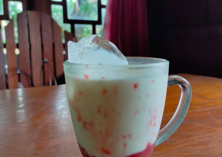 Yoghurt cimory strawberry (dupe)