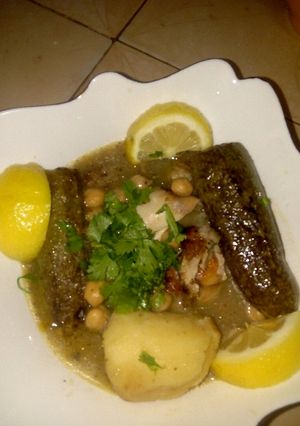 صورة لوصفة جريوات (كوسا) وبطاطا محشية بمرق بيضاء