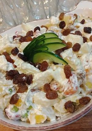 A picture of Russian salad.