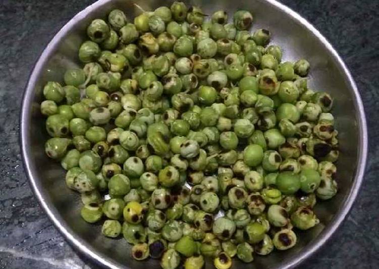 Steps to Make Super Quick Homemade Roasted Green peas