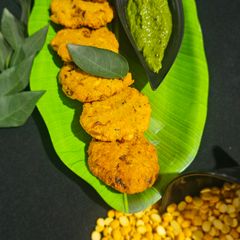 A picture of Parripu vada (kerala snacks).