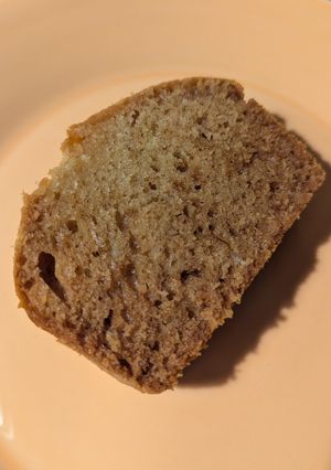 A picture of Honey loaf cake.