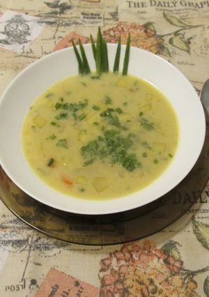 Erdélyi tárkonyos🌿-almás🍏 tyúkhúsleves 🐔 recept fotója