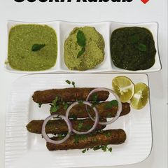 A picture of Seekh kabab.