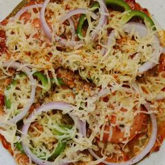 A picture of Sprout spinach pizza.