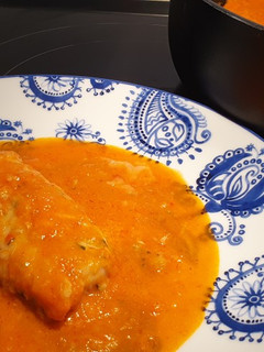 Foto principal de Merluza en salsa de morrón con puerro