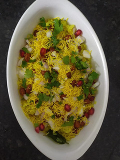બટાકા પૌવા (Bataka Poha Recipe In Gujarati) રેસીપી મુખ્ય ફોટો