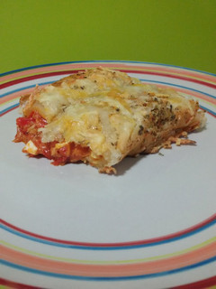 Una foto de Hojaldre de atún, pimiento y tomate