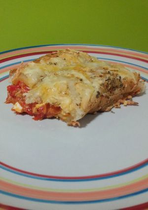 Foto principal de Hojaldre de atún, pimiento y tomate