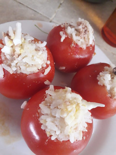 Una foto de Tomates rellenos! 😋