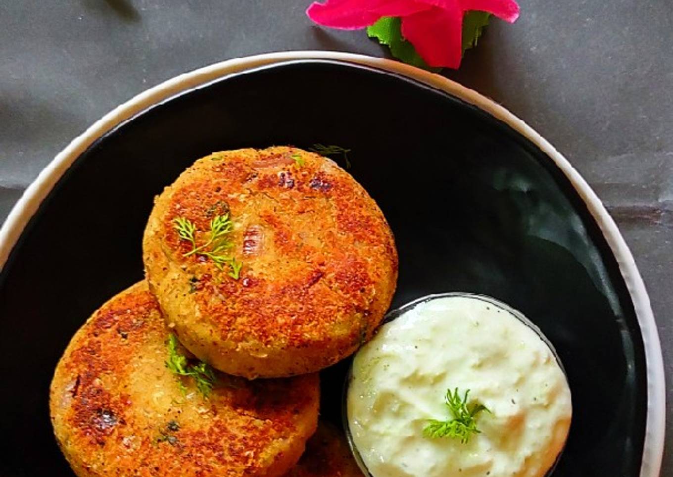 Chickpea Patties with Yought Dip