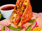 A picture of paneer sandwich