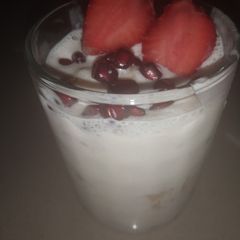 A picture of Fruit cream.
