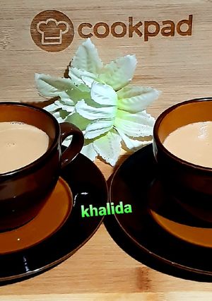A picture of Cardamom tea.