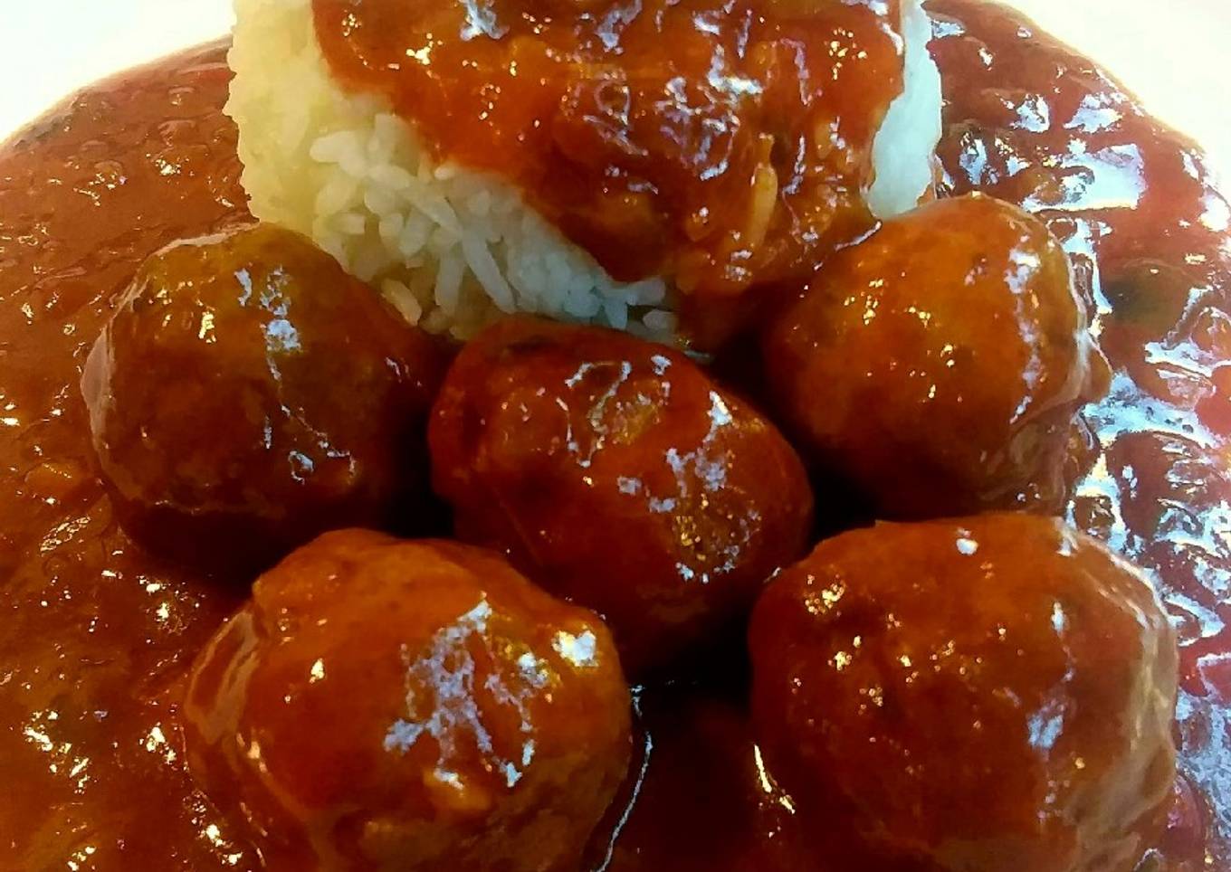 Albóndigas con especias y salsa dulce picantita