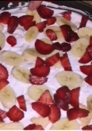 صورة لوصفة حلى بالكريم شانتيه والفاكهة