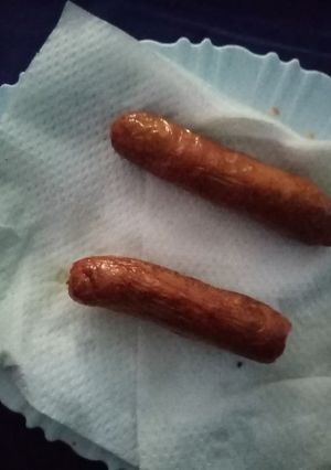 A picture of Fried sausages #recipemarathon.