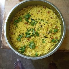 A picture of Lemon rice.